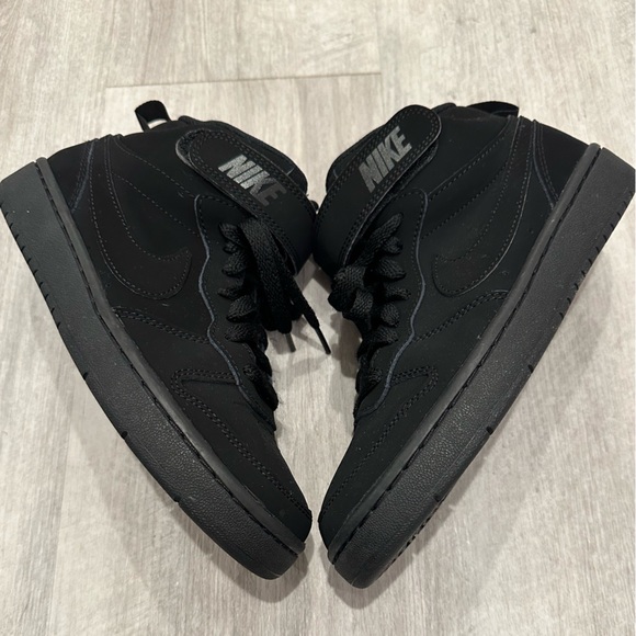 Literally perfect Nike Court Borough Mid 2 PS 'Triple Black’ - Picture 12 of 16